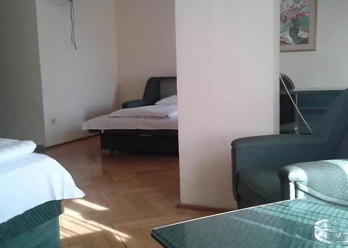 Bara 3* Budapest