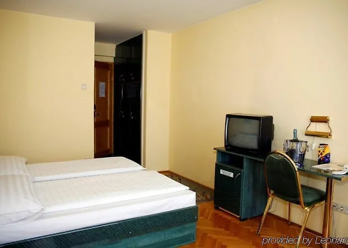 Hotel Bara Budapesta