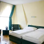 Hotel Bara 3*