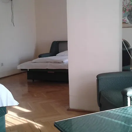 Bara 3* Budapest