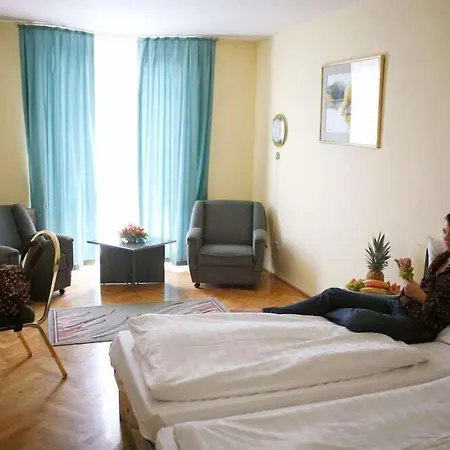 Hotel Bara Budapest