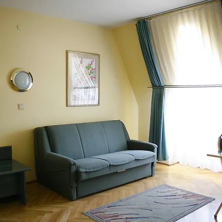 Bara Hotel Budapest