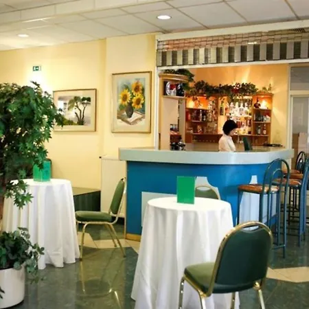 Bara 3* Budapest